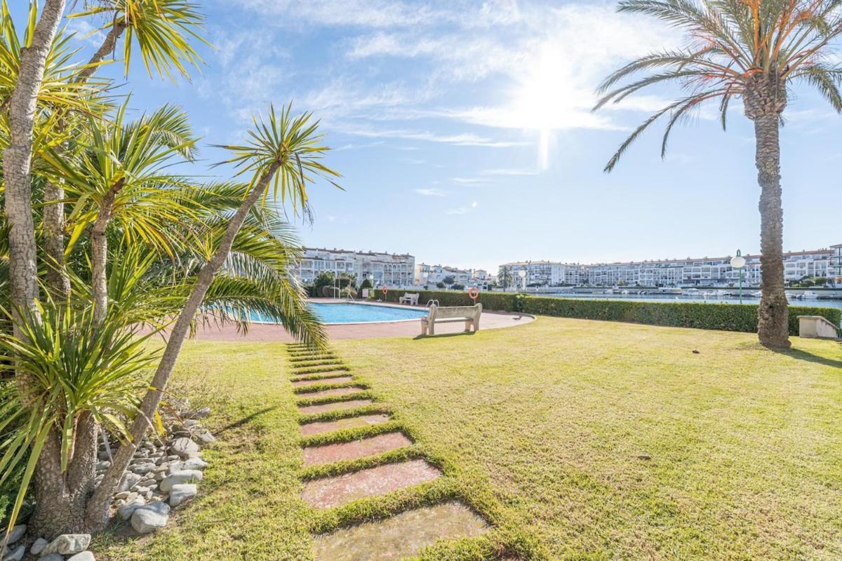 1005 Apartamento Con Vistas Al Lago San Maurici By Homeselectspain Empuriabrava Dış mekan fotoğraf